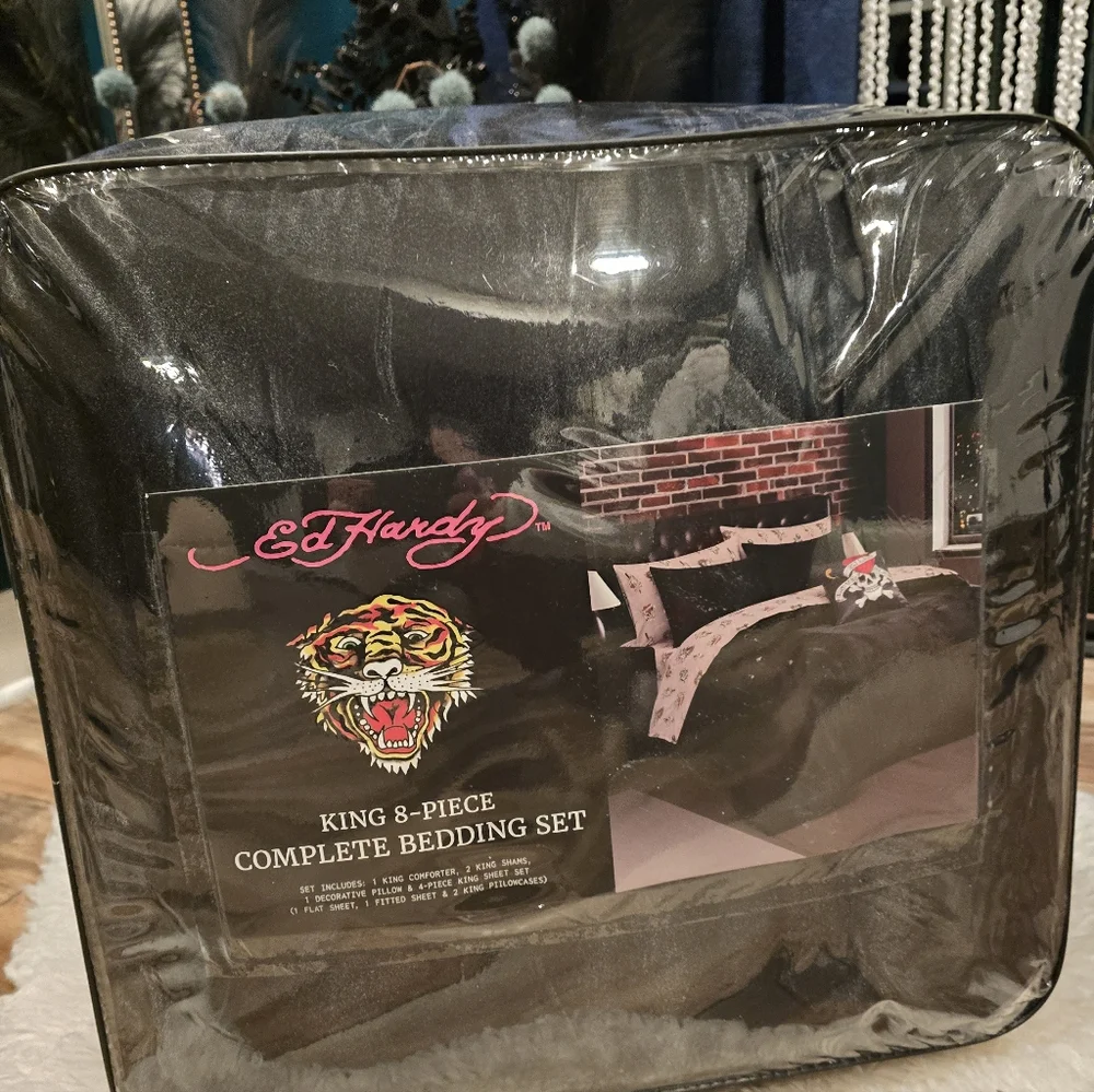 Ed Hardy ed hardy